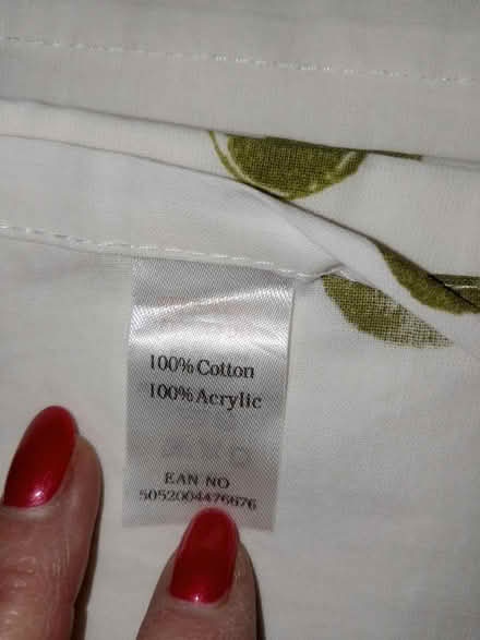 Photo of free Tablecloth very good condition (Romford RM3) #1