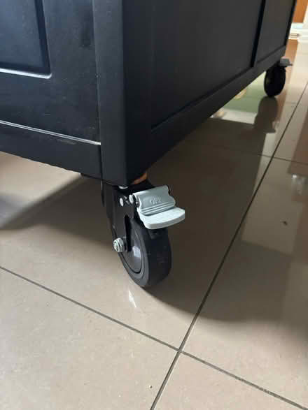 Photo of free Kitchen Island (Washington RH20) #4