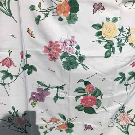 Photo of free Floral Shower Curtain 1.78 x 2m L (CV22 Bilton) #2