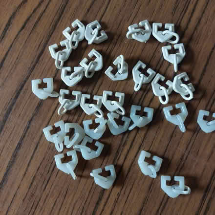 Photo of free curtain track gliders (Fords Farm RG31) #2