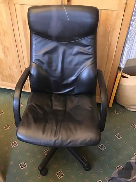 Photo of free Office chair (Essex Road N1) #1