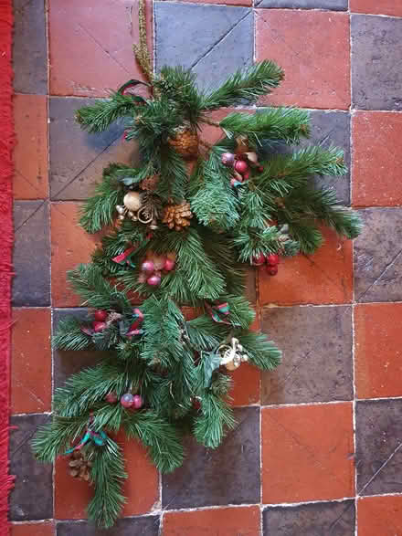 Photo of free Christmas decoration (Knighton LD7) #1