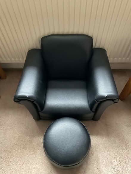 Photo of free Child’s chair and foot stool (BD19 Cleckheaton) #1