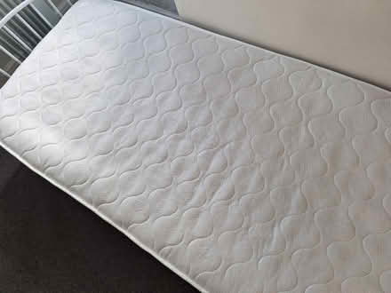 Photo of free Single beds and mattresses (Radcliffe on Trent NG12) #3