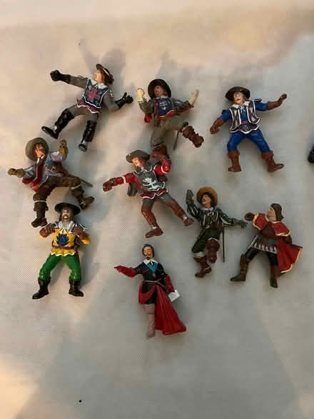 Photo of free Toy figures (Dean EH4) #1