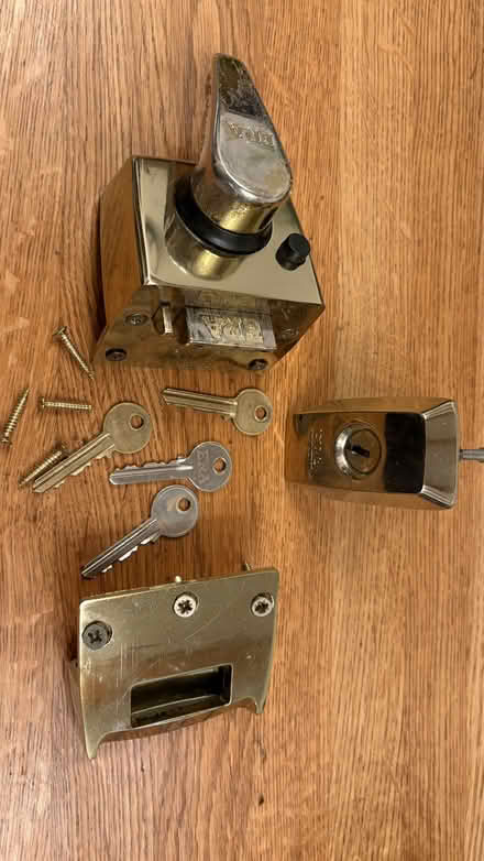 Photo of free Door knocker and door lock. (Garsington OX44) #2