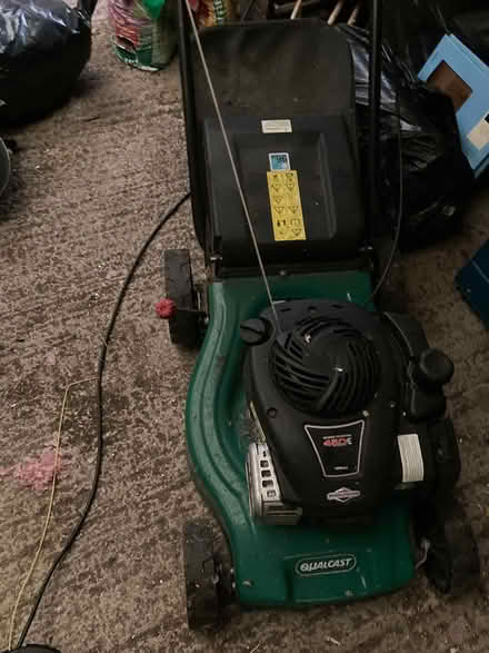 Photo of free Lawnmower (Norbury SW16) #4