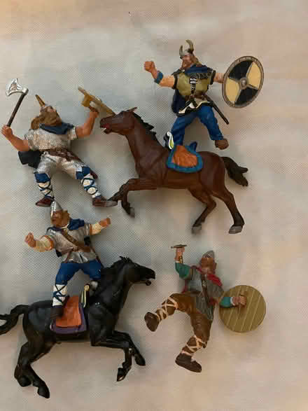 Photo of free Toy figures (Dean EH4) #2