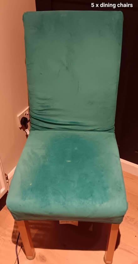 Photo of free Solid oak dining table + 5 chairs (Fort Pitt ME4) #3