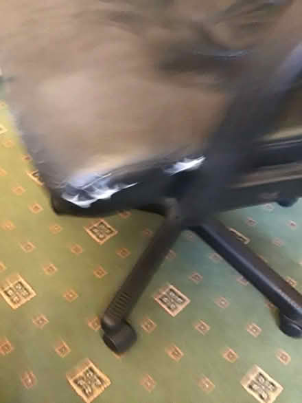 Photo of free Office chair (Essex Road N1) #3