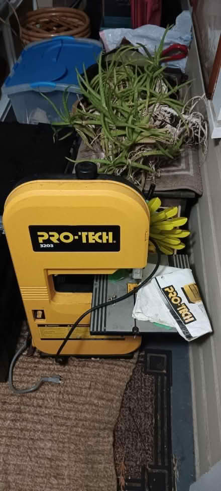 Photo of free 9" band saw, again (Maple Leaf) #1