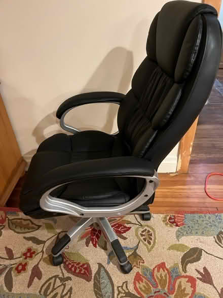 Photo of free Swivel desk chair (Rhinebeck village) #3