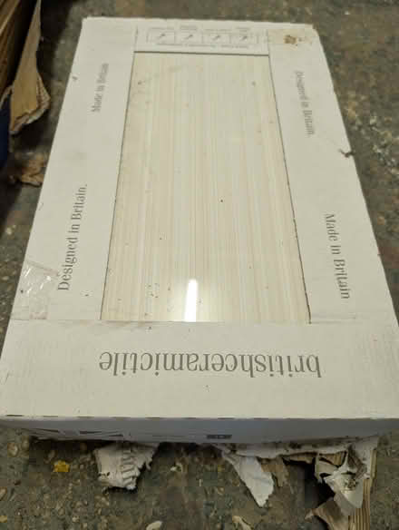 Photo of free Unopened pack of 10 bathroom titles 25x40cm (Kidlington OX5) #3