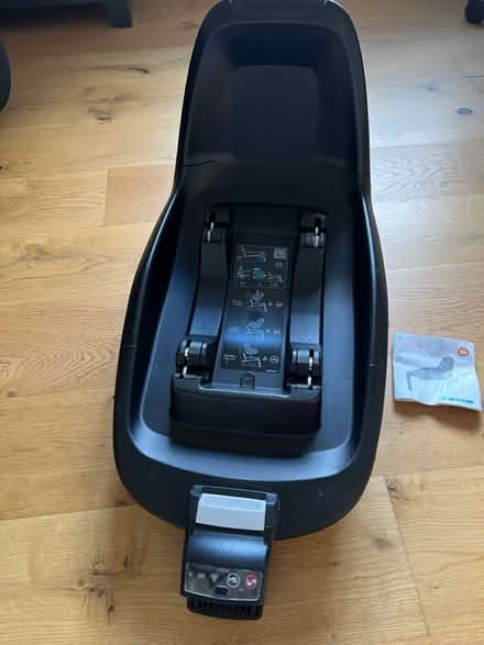 Photo of free Maxi cosi 2way fix car seat base (Lindfield) #2