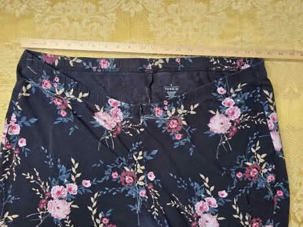 Photo of free Floral & Black Leggings (Torrid 5) (West 7th) #4