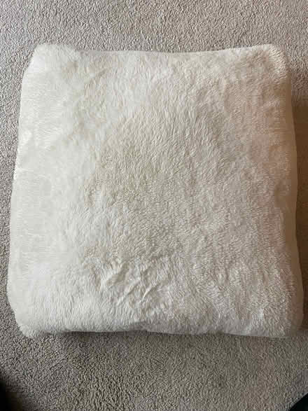 Photo of free Cream cushion (Yarnton ox51nd) #1