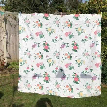 Photo of free Floral Shower Curtain 1.78 x 2m L (CV22 Bilton) #1
