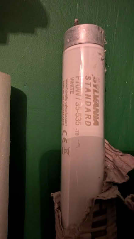 Photo of free 6' 70W fluorescent tube (Selsdon) #1