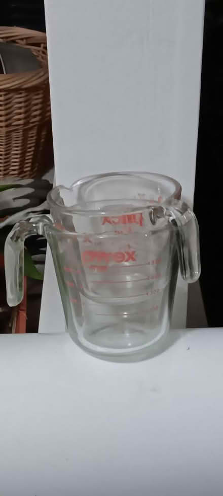 Photo of free Pyrex 1- and 2-cup measuring cups (Maple Leaf) #1