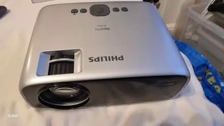 Photo of free Philips NeoPix projector NO CABLE (Colindale NW9) #2