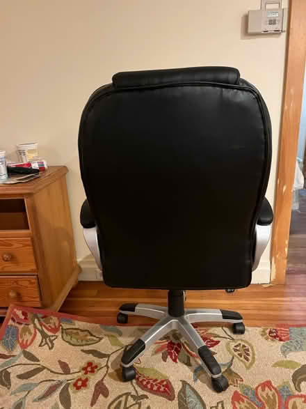 Photo of free Swivel desk chair (Rhinebeck village) #4