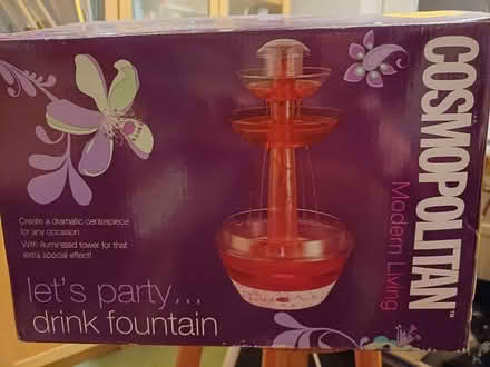 Photo of free Cosmopolitan Drinks Fountain (boxed) (Bilton CV22) #1