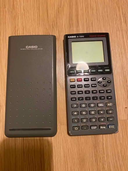 Photo of free Cassio fx 7700G graphics calculator (Odd Down) #1
