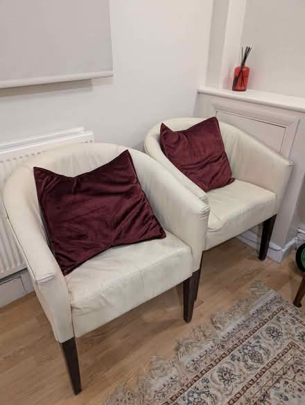 Photo of free Wooden Chairs DIY Project (Hanwell W7) #1