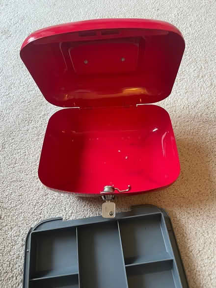 Photo of free Cash box (Yarnton ox51nd) #3