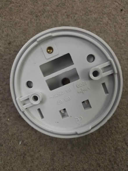 Photo of free Ceiling rose (Little Heath RG31) #1