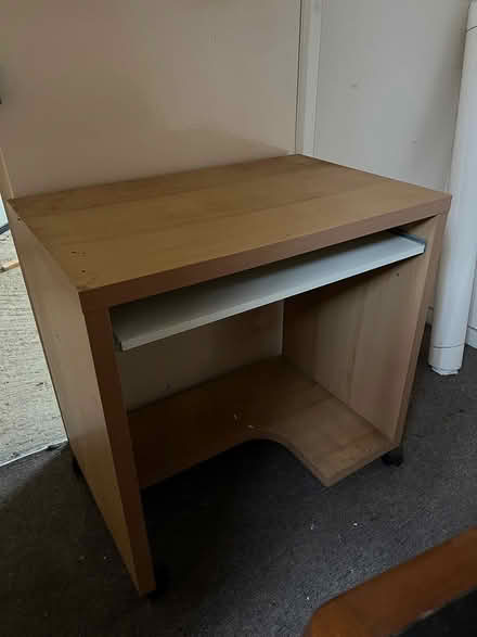 Photo of free Small office desk (Sutton Coldfield B73) #1