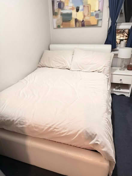 Photo of free Bed, tv (Kingston Upon Thames KT2) #2