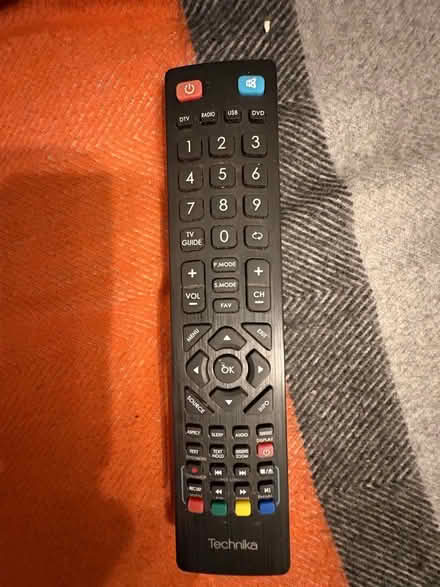 Photo of free Technika 32 inch tv (Dormansland RH7) #4