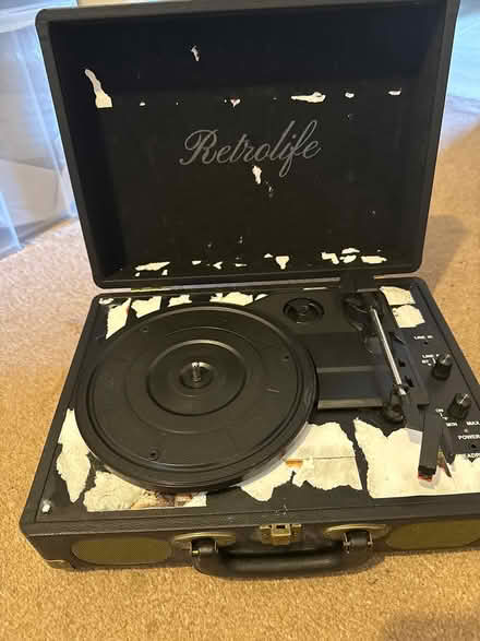 Photo of free record player in case (Town Centre Cheltenham) #1