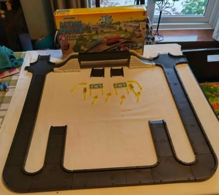 Photo of free Matchbox road track set (Hereford HR4) #1