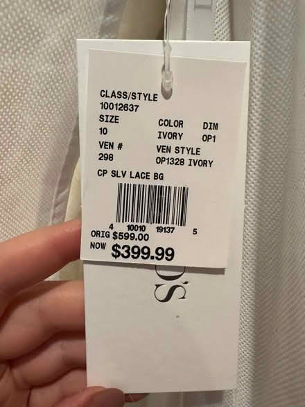 Photo of free Wedding dress, David’s bridal (River north) #2