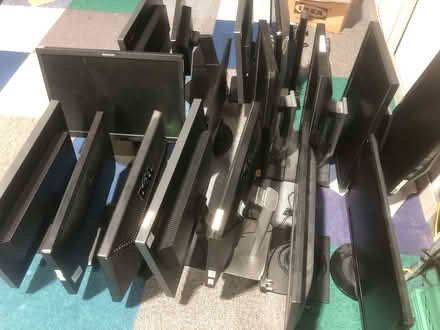 Photo of free Lot of 17 x Computer Monitors (Great Western Park OX11) #3