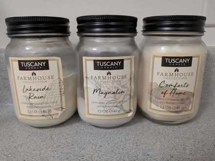 Photo of free scented candles (4) (Quickie on Parkdale & Scott) #1