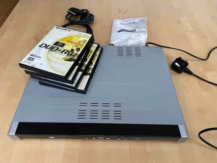 Photo of free DVD TV recorder (Lower Kingswood KT20) #1