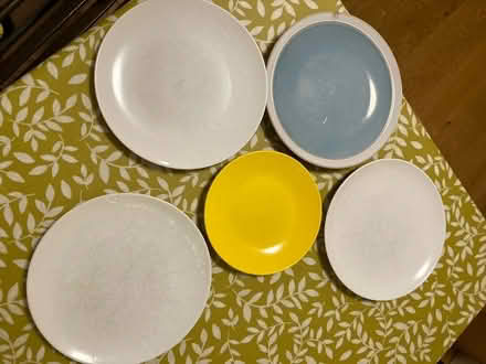 Photo of free 5 plates (Walworth SE17) #4