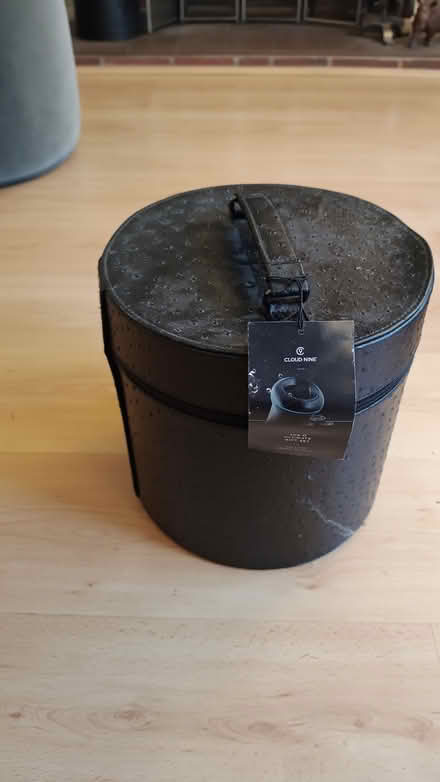 Photo of free Heated curler set (Finchampstead RG40) #1