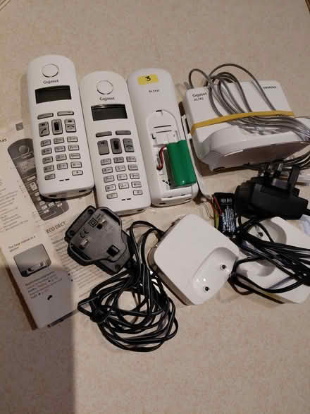 Photo of free Cordless phone 3 handsets (New Greens AL3) #1
