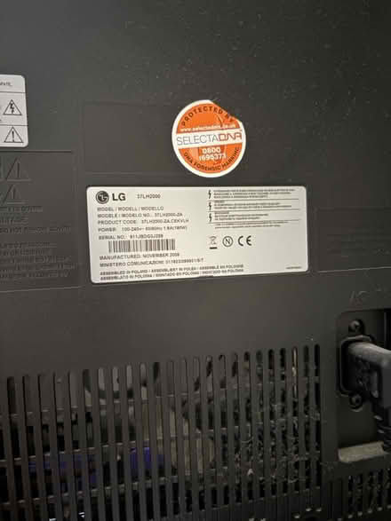 Photo of free 37” LG black TV working (Langley, Slough, SL3) #2