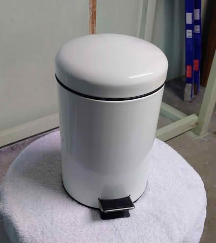 Photo of free Small Bathroom Pedal Bin (Southport PR9) #1