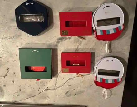 Photo of free 6 Amazon Xmas Giftcard Holders (Kingstowne/Beullah St area) #2