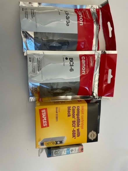 Photo of free Inkjet cartridges (Bryant Park) #2