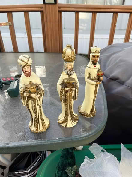 Photo of free Christmas decorations (broomfield 120th + Perry st.) #2
