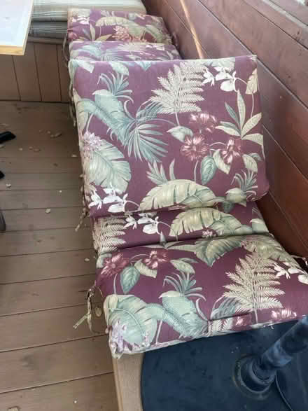 Photo of free outdoor cushions (Redwood City) #2