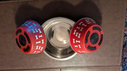 Photo of free Small Dog/Cat food or water bowls (Bellevue Bridle Trails area) #2