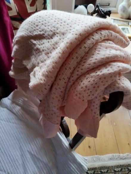 Photo of free 2 x Cellular Blankets and 1 x Throw (Olton Solihull) #1